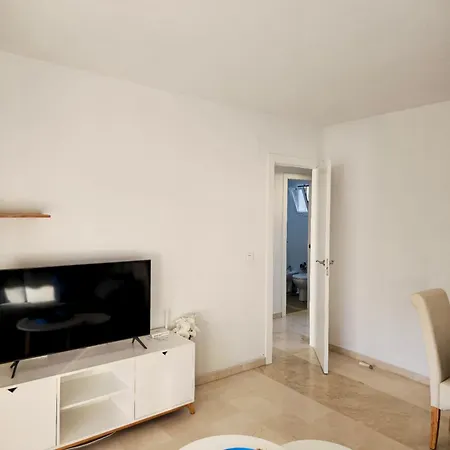 Playa Del Albir 아파트